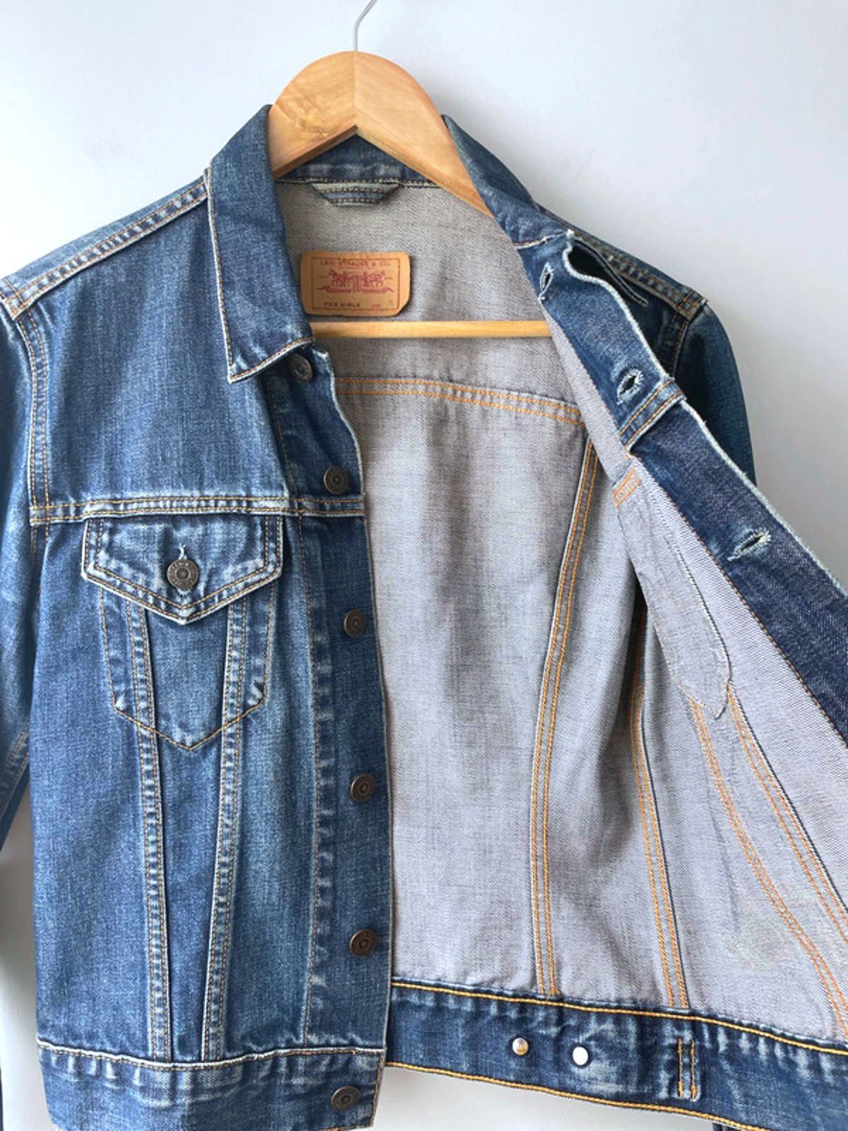Women’s Levi’s Premium Denim Trucker Jacket In Navy - Small - 2143