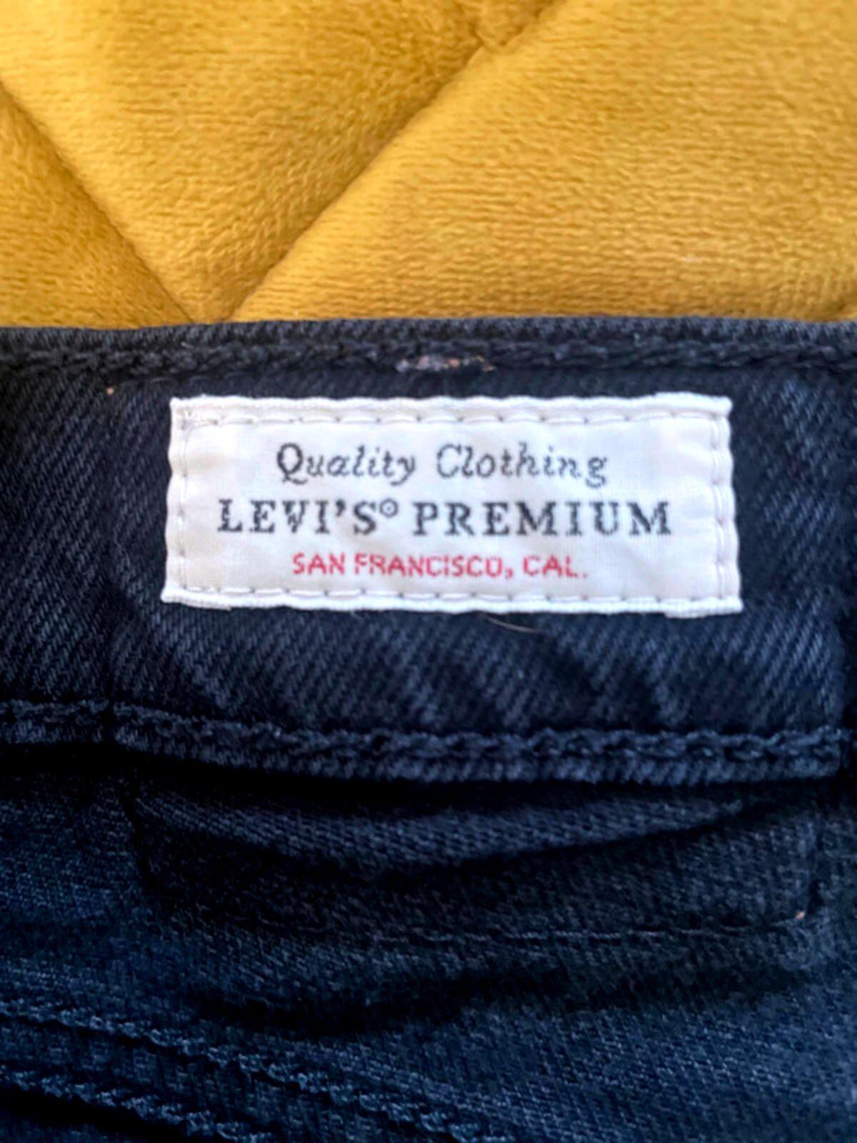Women’s Levi’s High Waisted Ribcage Straight Fit Jeans In Black - W25/L27 - 2206