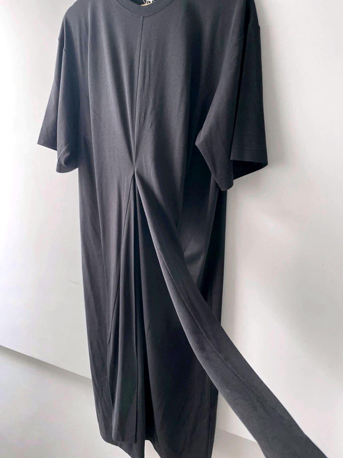 Women’s Arket Longline Dress With Two Front Pleat Details In Black - Small -2004