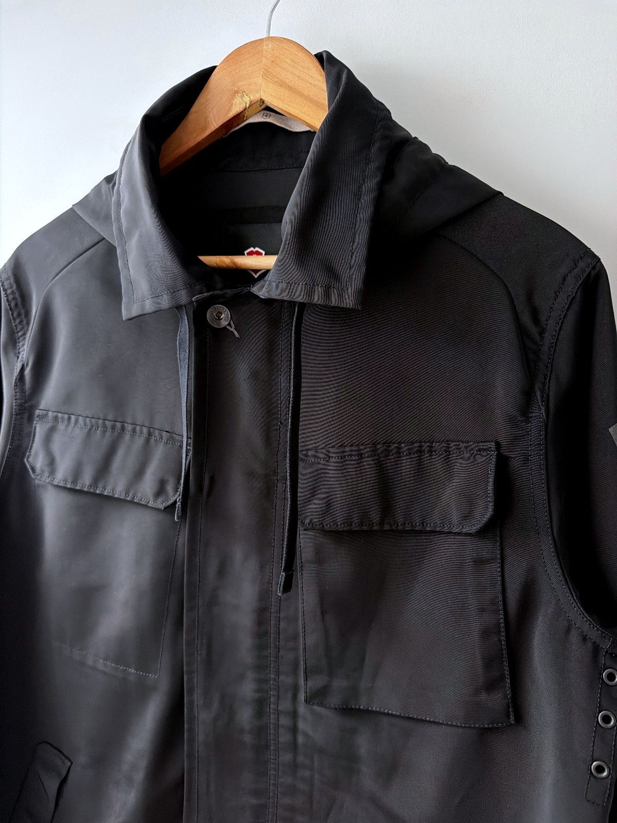 Men’s Victorinox Parka Jacket With Removable Hood In Black - Small - 3658