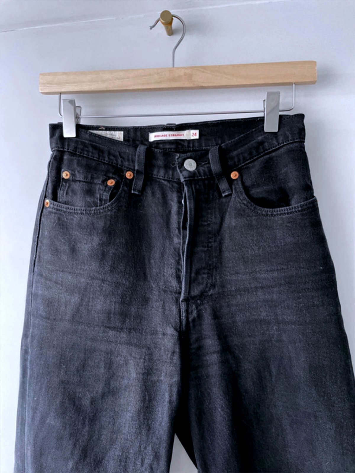 Women’s Levi’s High Waisted Ribcage Straight Fit Jeans In Black - W24/L26 - 2270