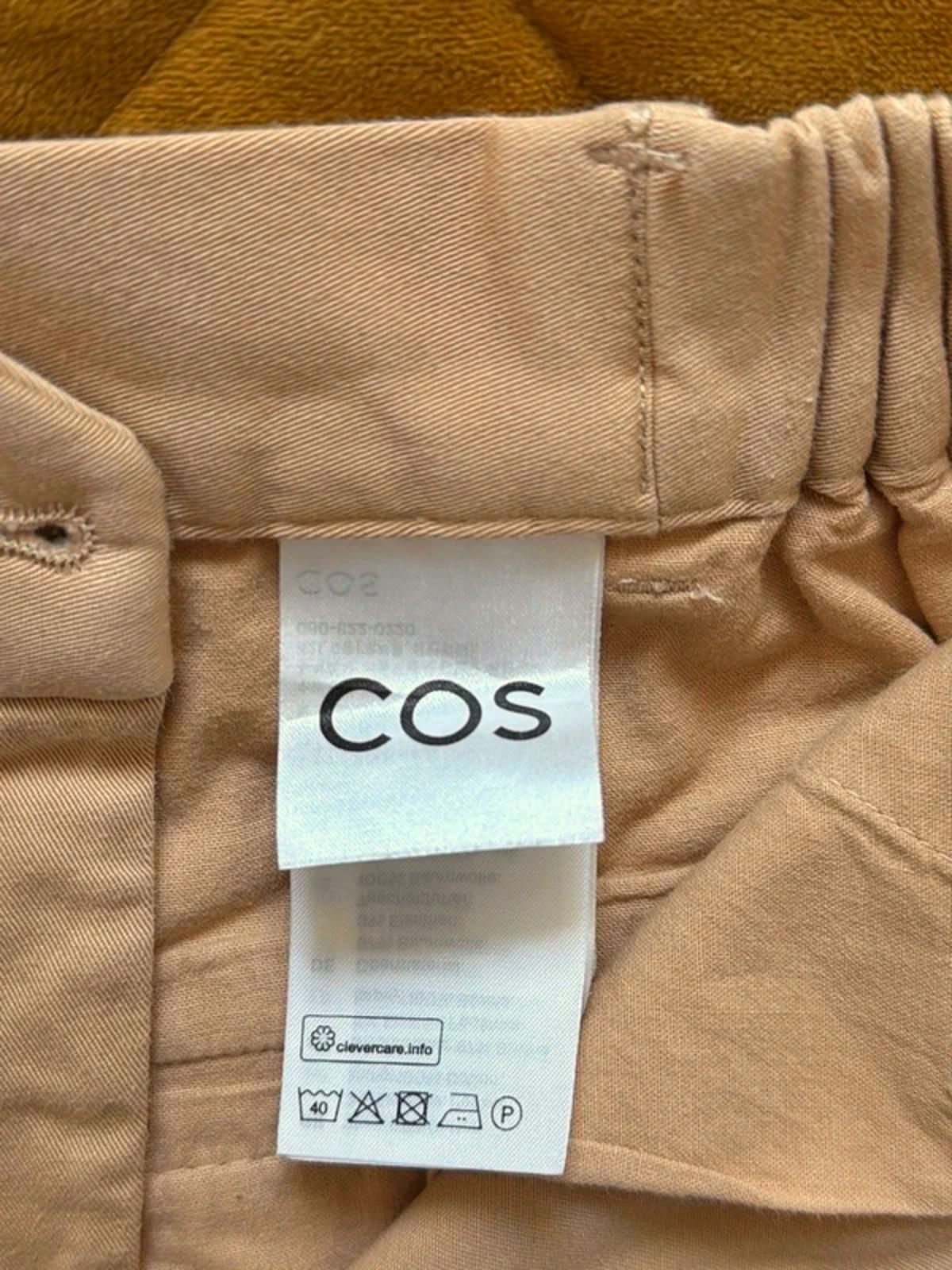 Men's Cos Stretch Fit Classic Chino Shorts in Beige - W33 - 3267