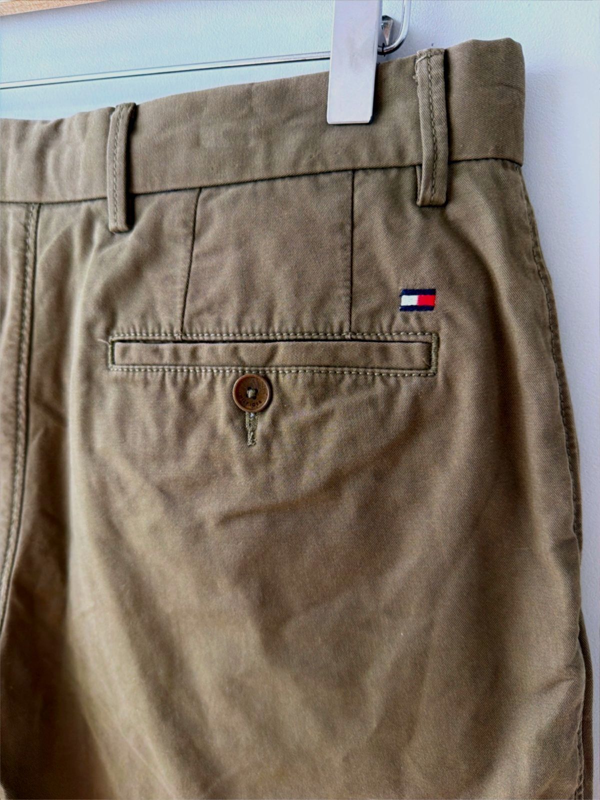 Women’s Tommy Hilfiger Cotton Chino Shorts In Khaki - W29 - 3573