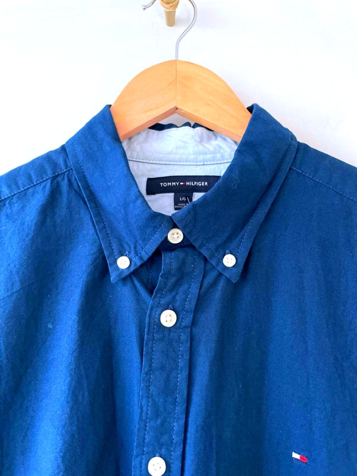 Men’s Tommy Hilfiger Button Down Collar Shirt in Navy - Large - 2568
