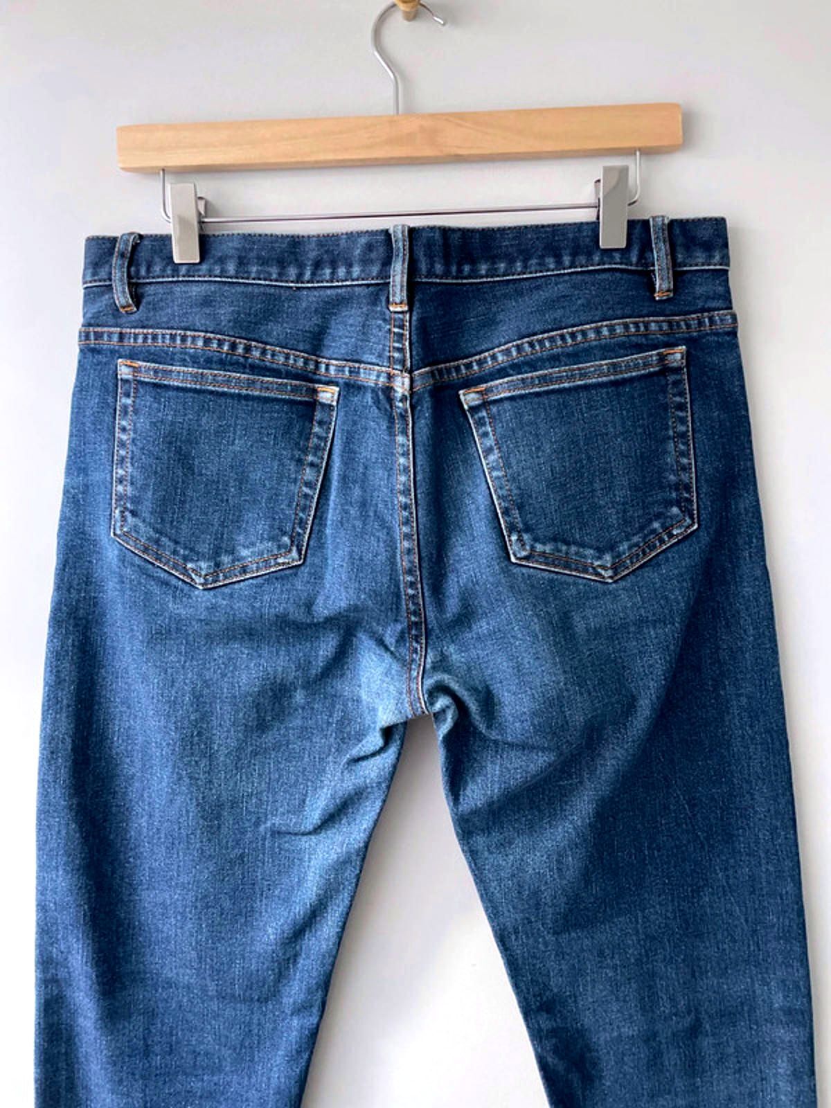 Unisex A.P.C New Standard Straight Cut Jeans In Navy - W33/L28 - 2530