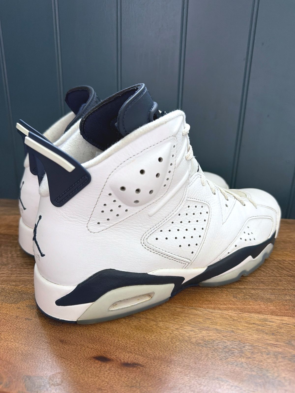 Mens Air Jordan 6 Rare Retro Leather Basketball Trainers In White - Uk9.5 - 3613