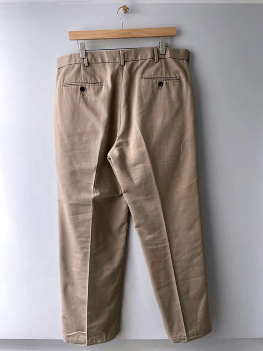 Men’s Dockers Premium Classic Chino Trousers In Beige - W36/L30 - 1747