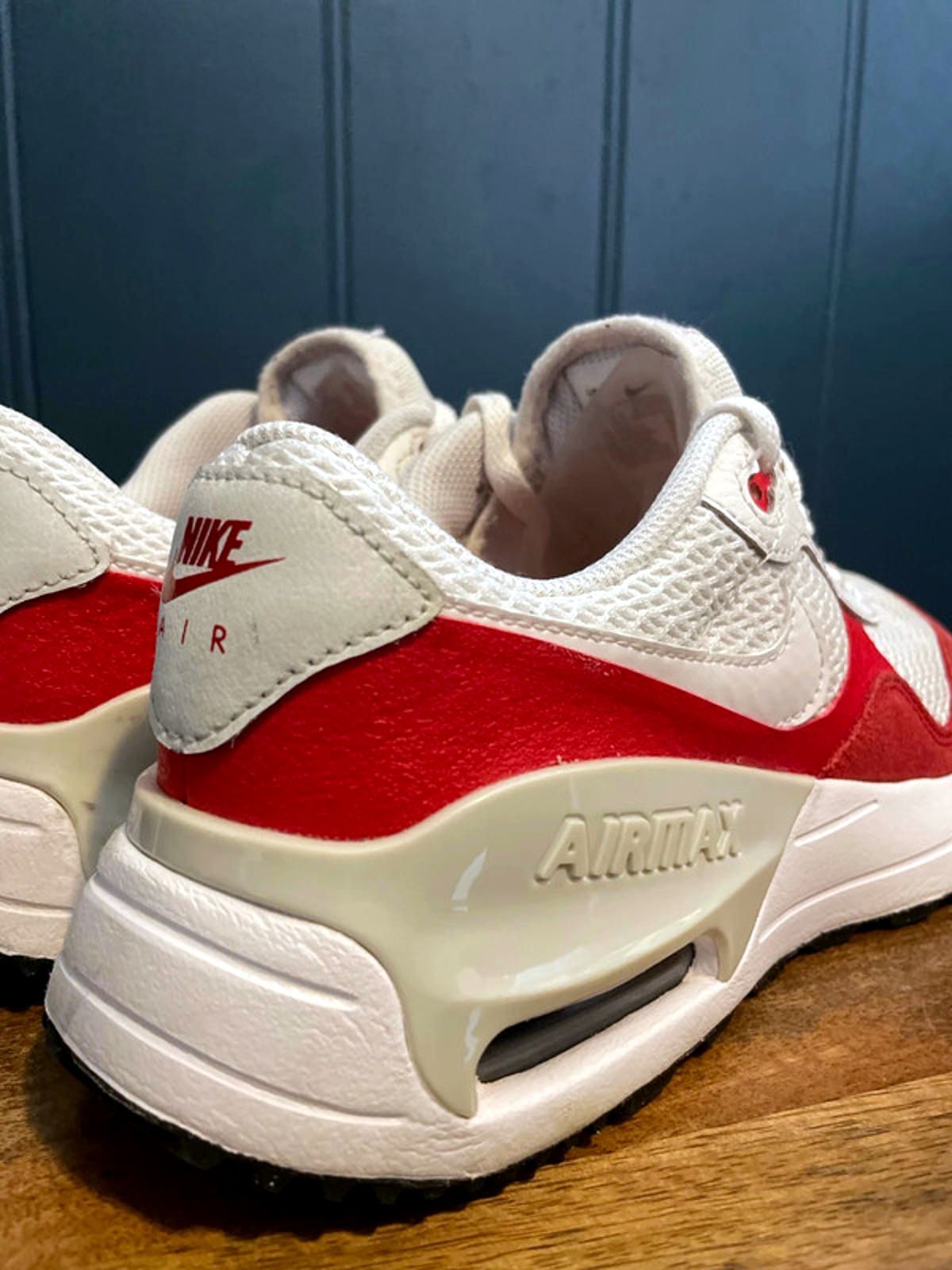 Women’s Nike Air Max SYSTM Trainers In White/University Red - UK 4.5 - 2606