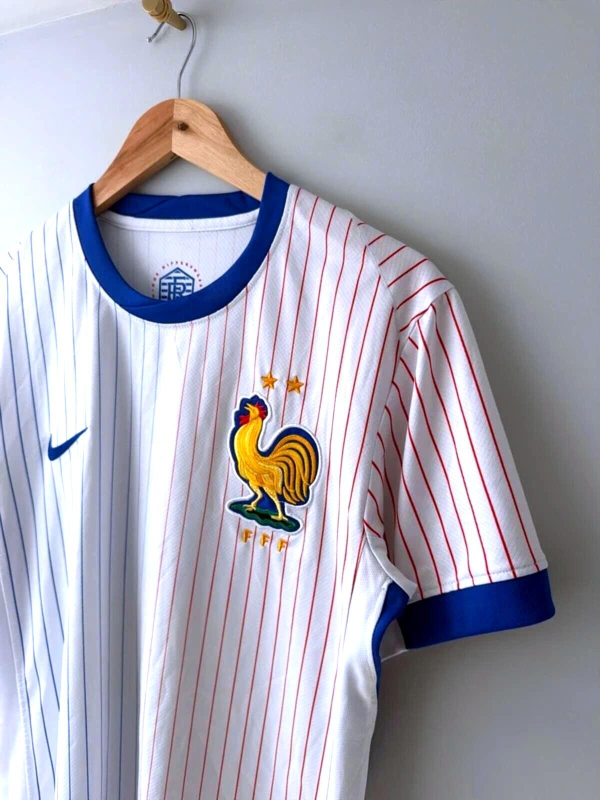 Men’s France 2024/25 Football Shirt Top - Medium - 3546
