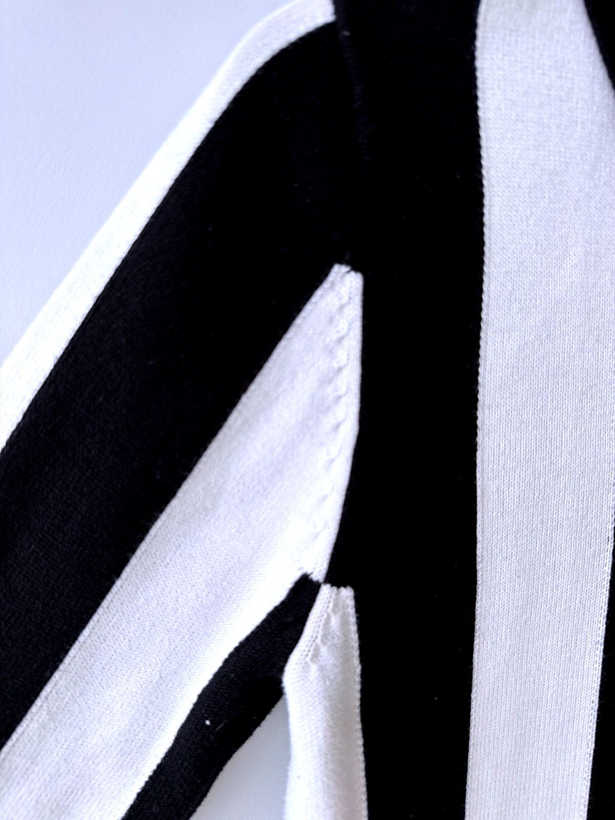 Women’s Kappa Black and White Stripe Long Sleeve Knitted Top  - Medium - 3568