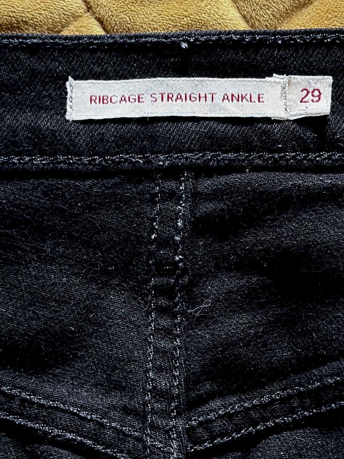 Women’s Levi’s High Waisted Ribcage Straight Fit Jeans In Black- W29/L29’- 3741