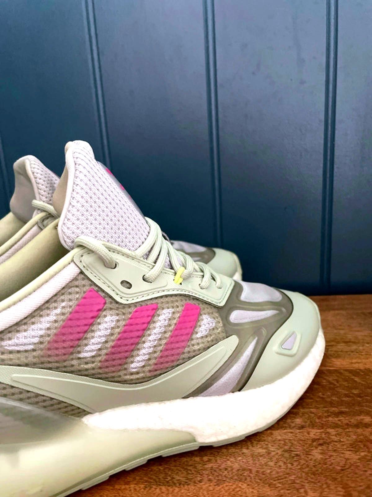 Women’s Adidas ZX 2K Boost 2.0 Trainers In Mint/Fuchsia - UK4 - 2362